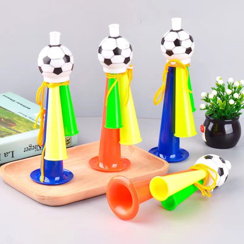 Musical Instrument Games - 5/10/20/30 個サッカーホーンホイッスルは楽器を演奏することができます応援小道具コンサートスポーツゲームプラスチックおもちゃパーティーの記念品